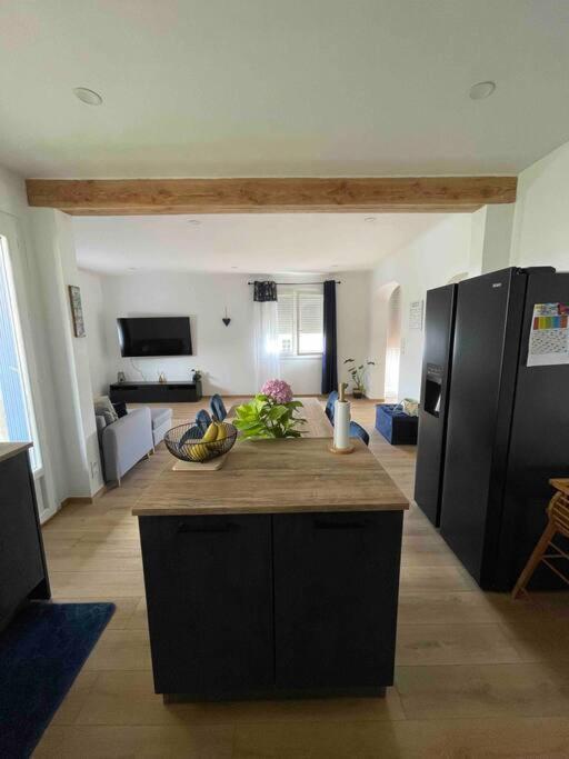 Charmante Maison Individuelle A リムー エクステリア 写真